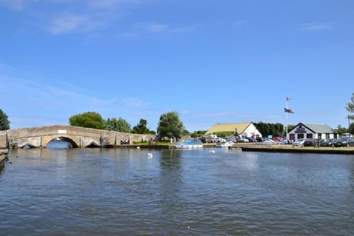 Fabulous 2 Bedroom Dog Friendly Chalet 5 Min Walk To Beach, Nr Gt Yarmouth & Norfolk Broads Scratby المظهر الخارجي الصورة