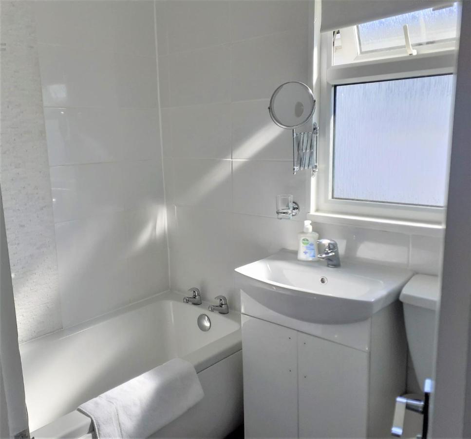 Fabulous 2 Bedroom Dog Friendly Chalet 5 Min Walk To Beach, Nr Gt Yarmouth & Norfolk Broads Scratby المظهر الخارجي الصورة